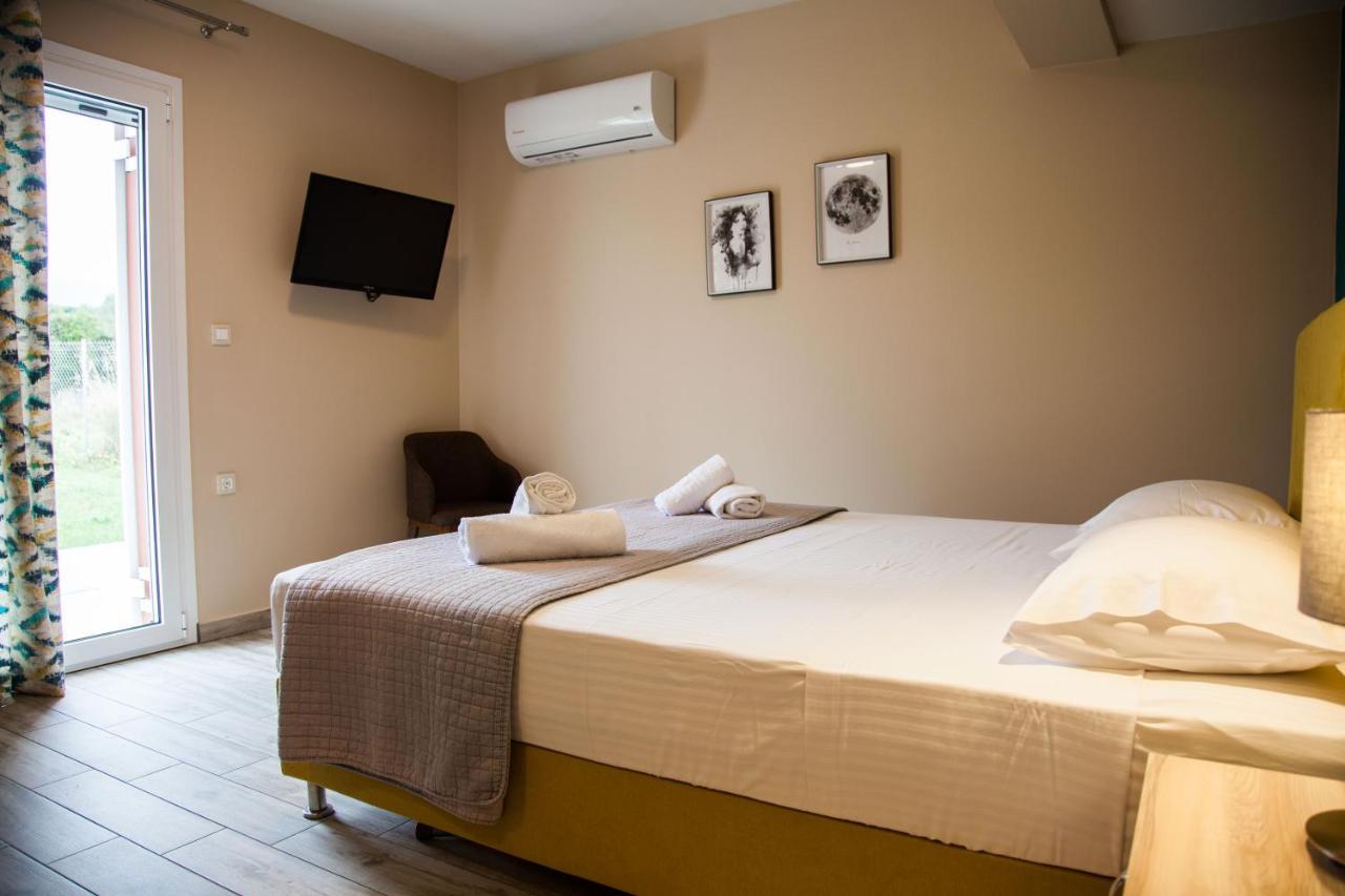 Paporas Apartments Svoronata Ngoại thất bức ảnh